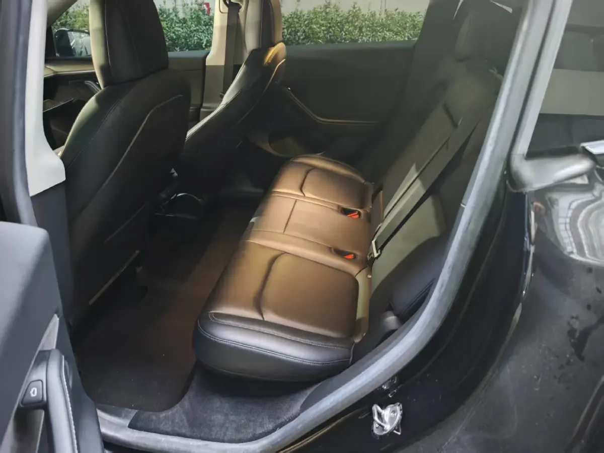 2022 Tesla Model Y BEV 60KWH,autocango,china used car exporter,china ev exporter,chinese used car exporter,chinese used ev exporter