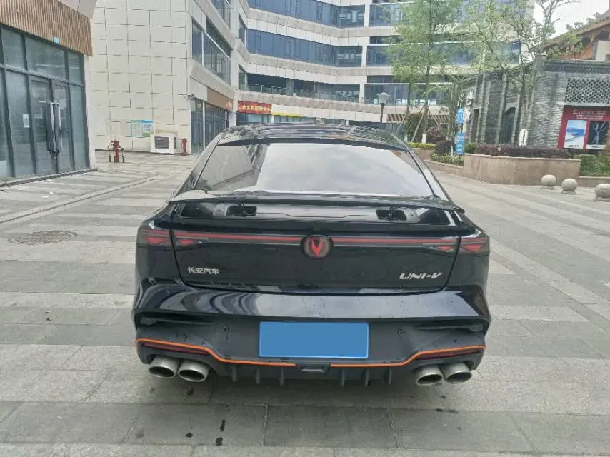 2025 ChangAn UNI-V 1.5T 192HP L4 7DCT,autocango,china used car exporter,china ev exporter,chinese used car exporter,chinese used ev exporter