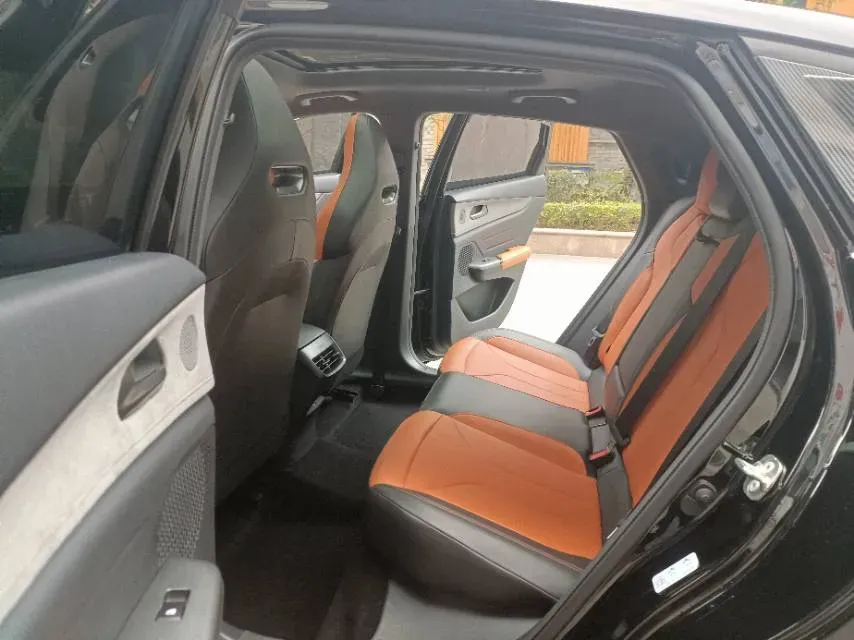 2025 ChangAn UNI-V 1.5T 192HP L4 7DCT,autocango,china used car exporter,china ev exporter,chinese used car exporter,chinese used ev exporter