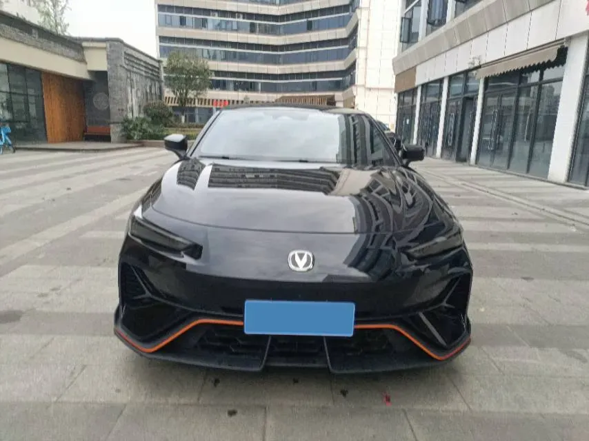 2025 ChangAn UNI-V 1.5T 192HP L4 7DCT,autocango,china used car exporter,china ev exporter,chinese used car exporter,chinese used ev exporter