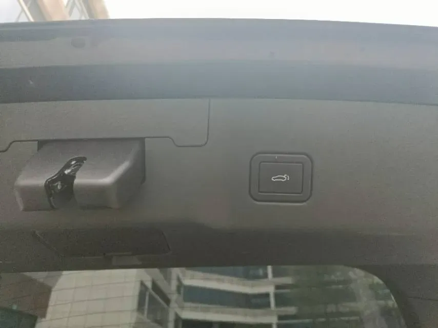 2025 ChangAn UNI-V 1.5T 192HP L4 7DCT,autocango,china used car exporter,china ev exporter,chinese used car exporter,chinese used ev exporter