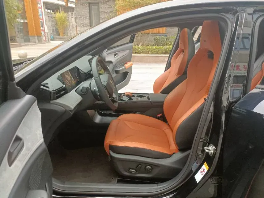 2025 ChangAn UNI-V 1.5T 192HP L4 7DCT,autocango,china used car exporter,china ev exporter,chinese used car exporter,chinese used ev exporter