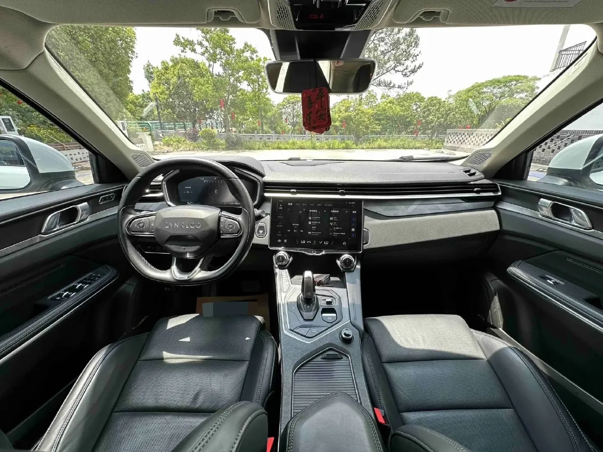 2021 LYNK&CO 01 2.0T 218HP L4 8AT,autocango,china used car exporter,china ev exporter,chinese used car exporter,chinese used ev exporter