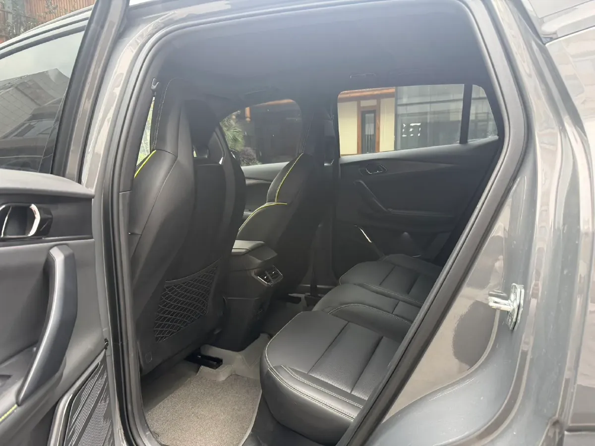 2023 LYNK&CO 06 1.5T 181HP L4 7DCT,autocango,china used car exporter,china ev exporter,chinese used car exporter,chinese used ev exporter