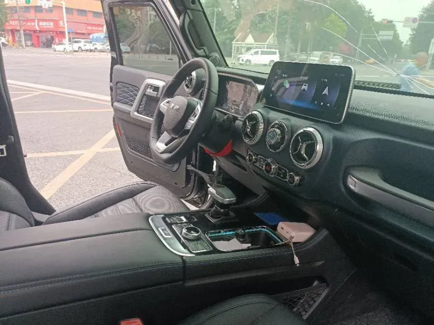 2024 Beijing BJ40 2.0T 224HP L4 8AT,autocango,china used car exporter,china ev exporter,chinese used car exporter,chinese used ev exporter