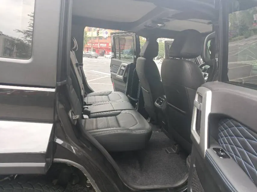 2024 Beijing BJ40 2.0T 224HP L4 8AT,autocango,china used car exporter,china ev exporter,chinese used car exporter,chinese used ev exporter