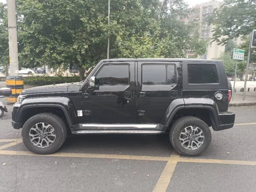 2024 Beijing BJ40 2.0T 224HP L4 8AT,autocango,china used car exporter,china ev exporter,chinese used car exporter,chinese used ev exporter