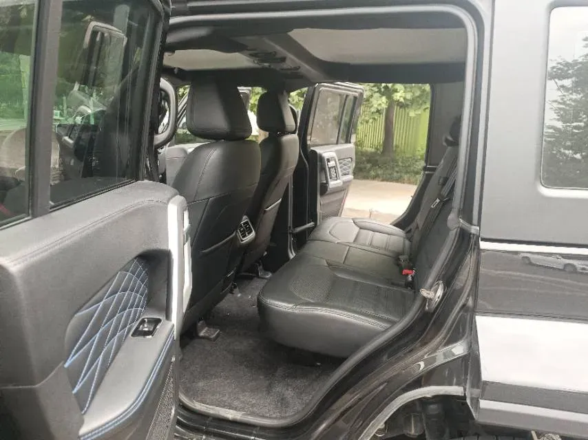 2024 Beijing BJ40 2.0T 224HP L4 8AT,autocango,china used car exporter,china ev exporter,chinese used car exporter,chinese used ev exporter