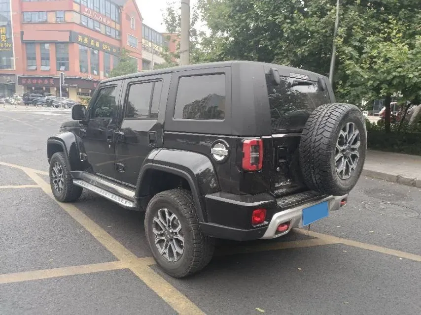 2024 Beijing BJ40 2.0T 224HP L4 8AT,autocango,china used car exporter,china ev exporter,chinese used car exporter,chinese used ev exporter