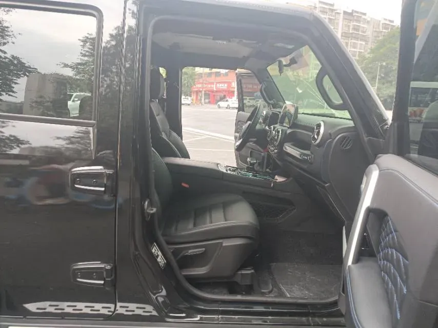 2024 Beijing BJ40 2.0T 224HP L4 8AT,autocango,china used car exporter,china ev exporter,chinese used car exporter,chinese used ev exporter