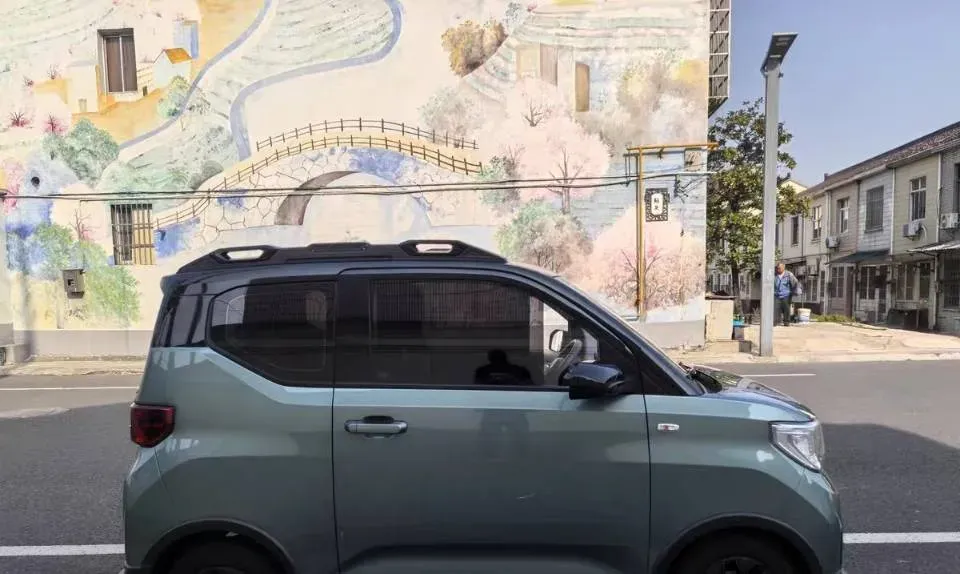 2022 WuLing HongGuang MINI EV BEV 26.5KWH,autocango,china used car exporter,china ev exporter,chinese used car exporter,chinese used ev exporter