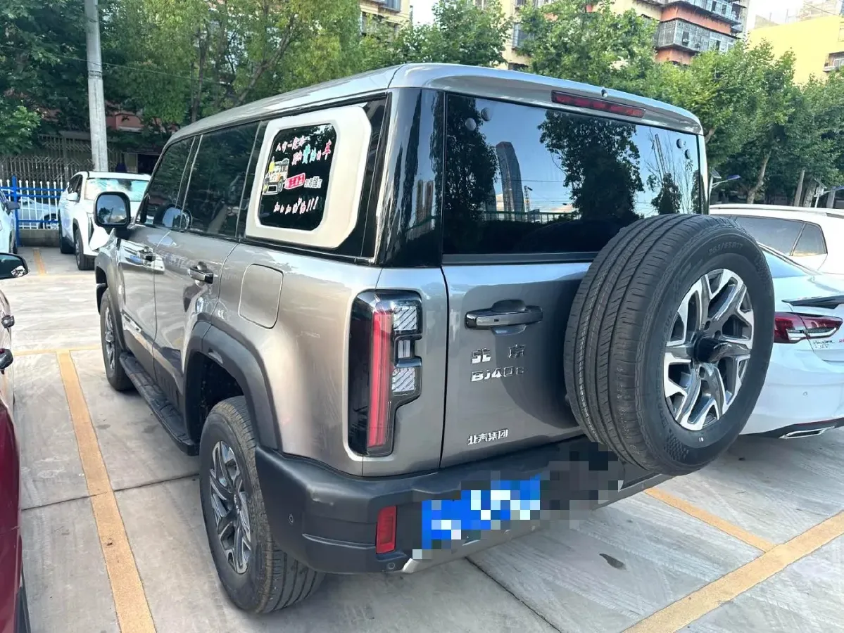 2024 Beijing BJ40 2.0T 245HP L4 8AT,autocango,china used car exporter,china ev exporter,chinese used car exporter,chinese used ev exporter