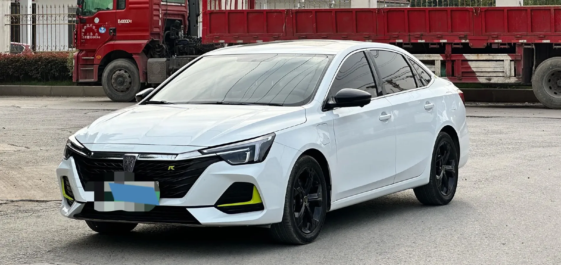 2020 Roewe i6 MAX 1.5T 169HP L4 AMT PHEV,autocango,china used car exporter,china ev exporter,chinese used car exporter,chinese used ev exporter