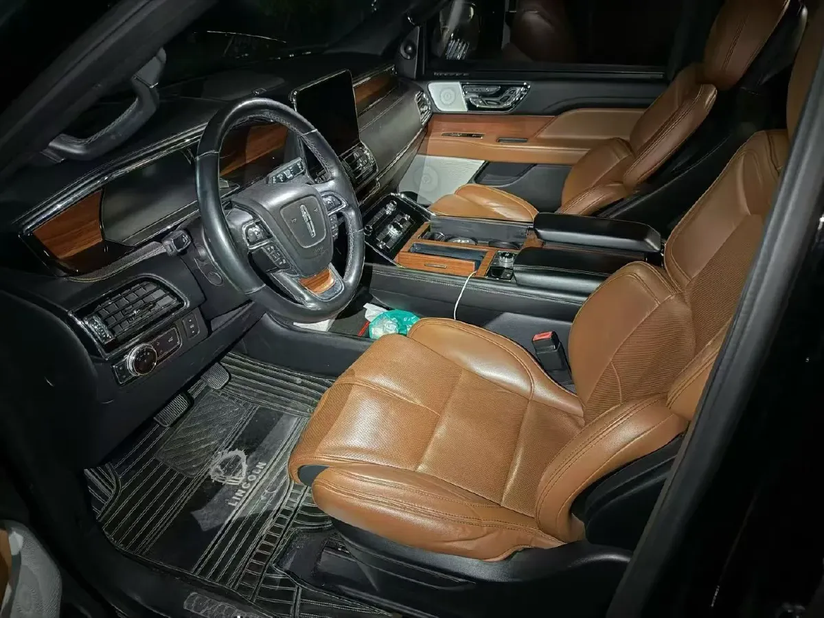 2018 Lincoln Navigator 3.5T 415HP V6 10AT,autocango,china used car exporter,china ev exporter,chinese used car exporter,chinese used ev exporter