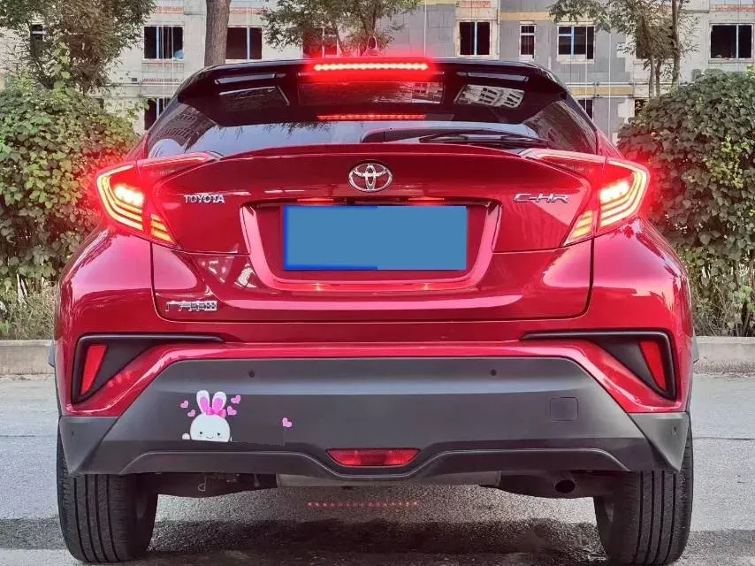 2022 Toyota C-HR 2.0L 171HP L4 CVT,autocango,china used car exporter,china ev exporter,chinese used car exporter,chinese used ev exporter