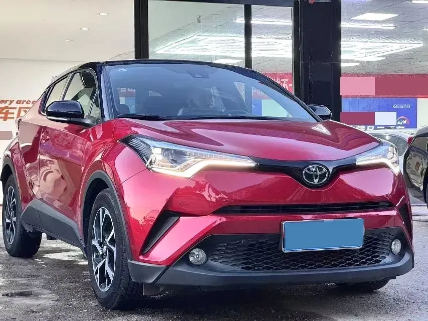 2022 Toyota C-HR 2.0L 171HP L4 CVT,autocango,china used car exporter,china ev exporter,chinese used car exporter,chinese used ev exporter