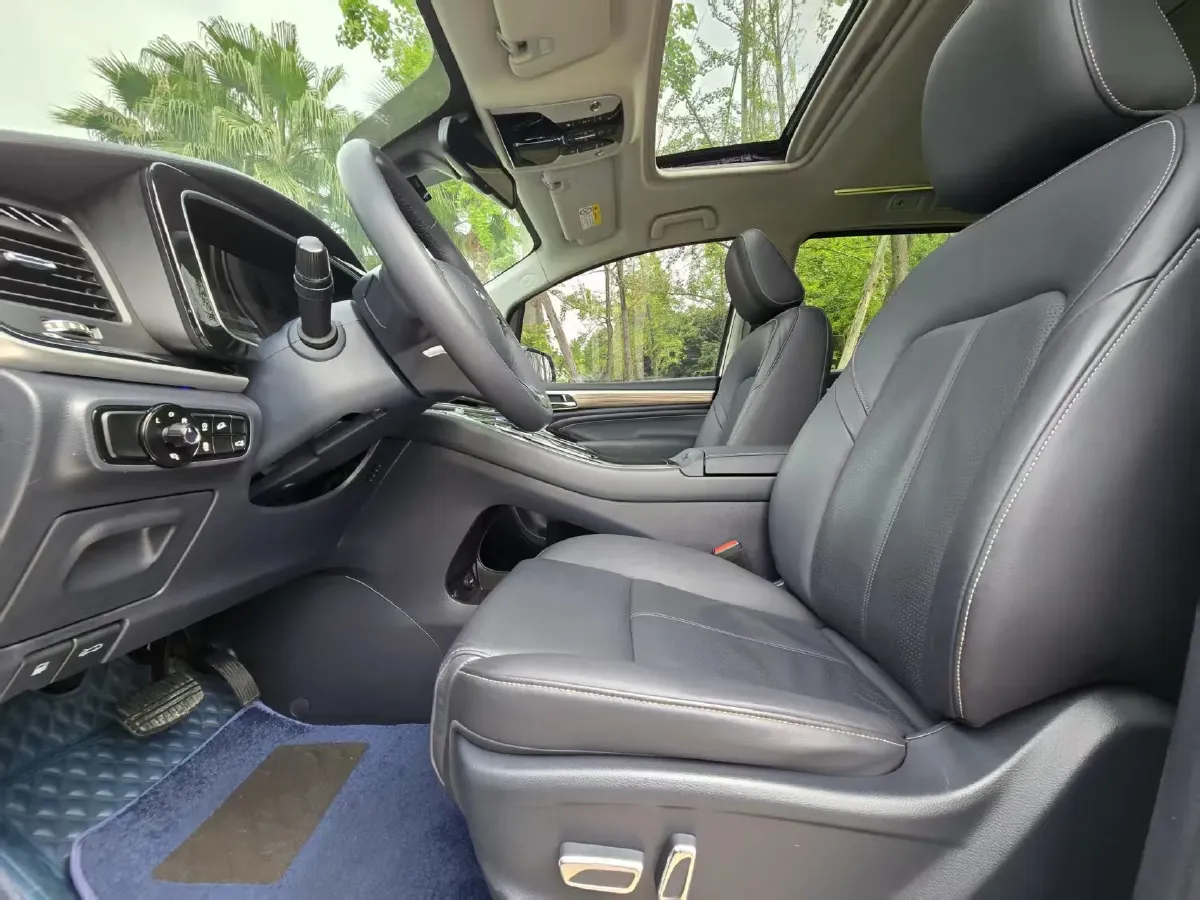 2021 GAC Trumpchi M8 2.0T 252HP L4 8AT,autocango,china used car exporter,china ev exporter,chinese used car exporter,chinese used ev exporter
