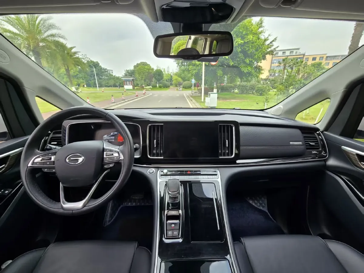 2021 GAC Trumpchi M8 2.0T 252HP L4 8AT,autocango,china used car exporter,china ev exporter,chinese used car exporter,chinese used ev exporter