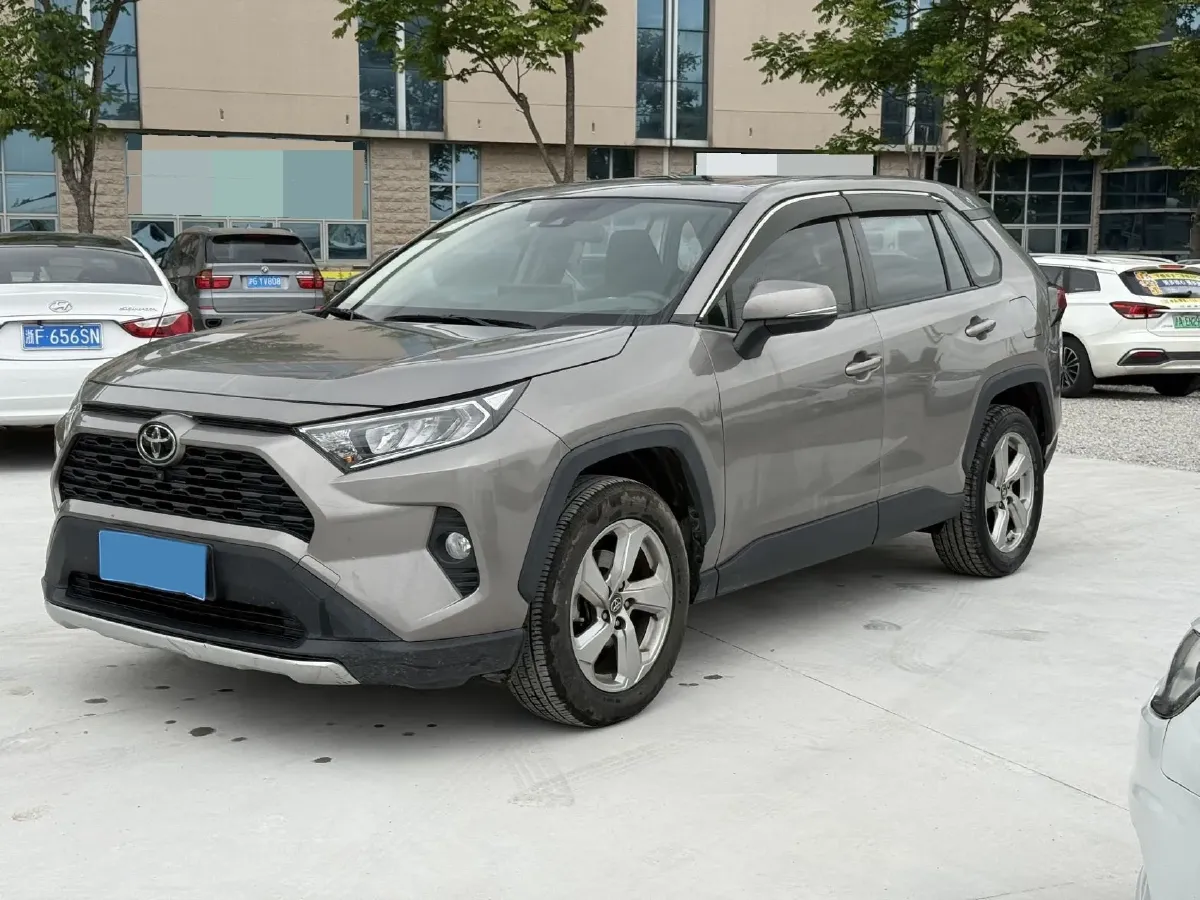 2020 Toyota RAV4 2.0L 171HP L4 CVT,autocango,china used car exporter,china ev exporter,chinese used car exporter,chinese used ev exporter