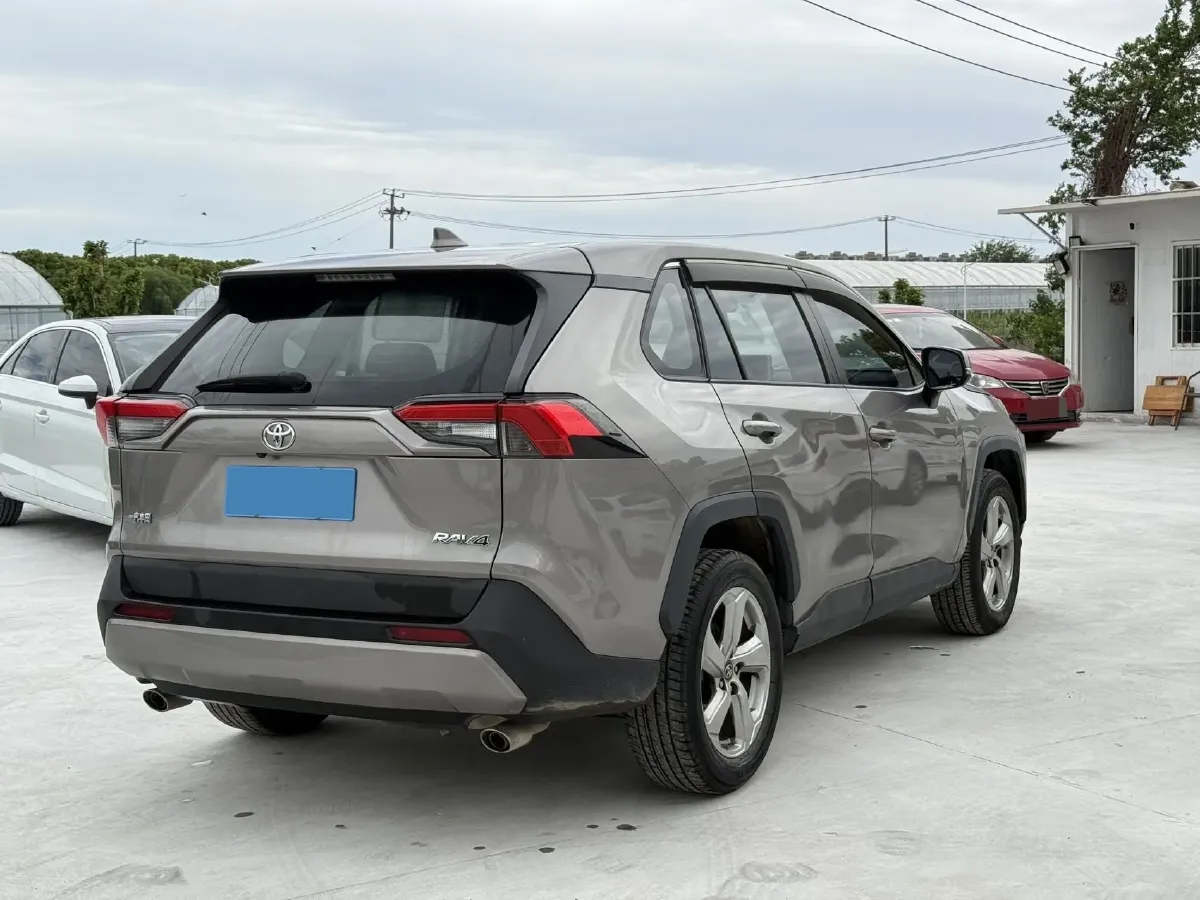 2020 Toyota RAV4 2.0L 171HP L4 CVT,autocango,china used car exporter,china ev exporter,chinese used car exporter,chinese used ev exporter