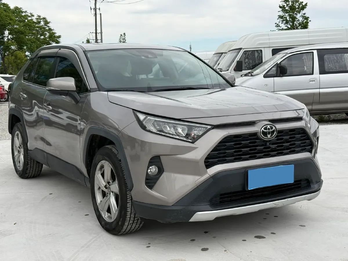2020 Toyota RAV4 2.0L 171HP L4 CVT,autocango,china used car exporter,china ev exporter,chinese used car exporter,chinese used ev exporter