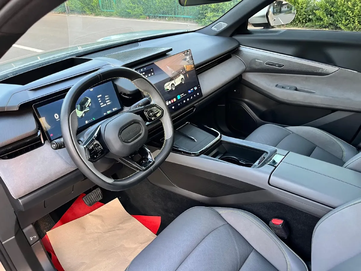 2023 LYNK&CO 08 EM-P 1.5T 163HP L4 3DHT PHEV 21.2KWH,autocango,china used car exporter,china ev exporter,chinese used car exporter,chinese used ev exporter