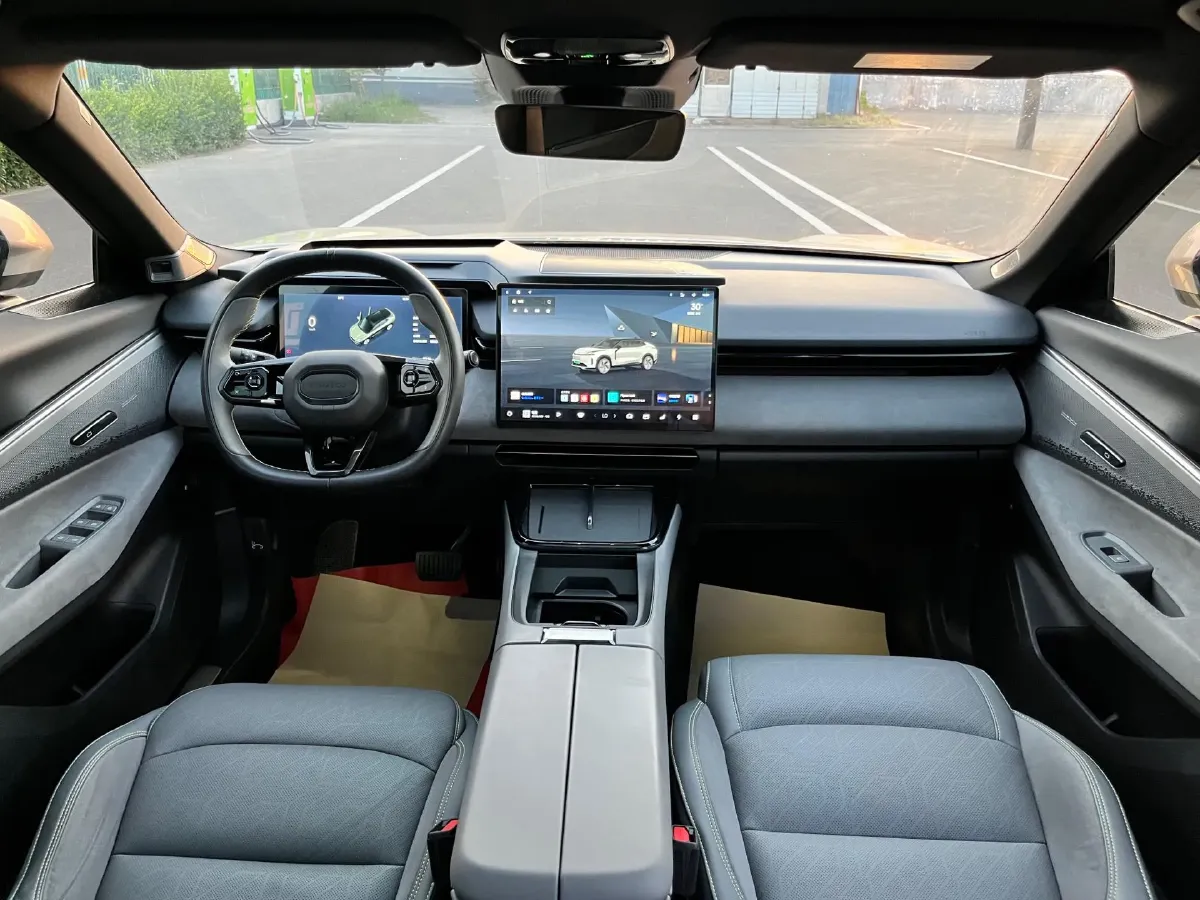 2023 LYNK&CO 08 EM-P 1.5T 163HP L4 3DHT PHEV 21.2KWH,autocango,china used car exporter,china ev exporter,chinese used car exporter,chinese used ev exporter