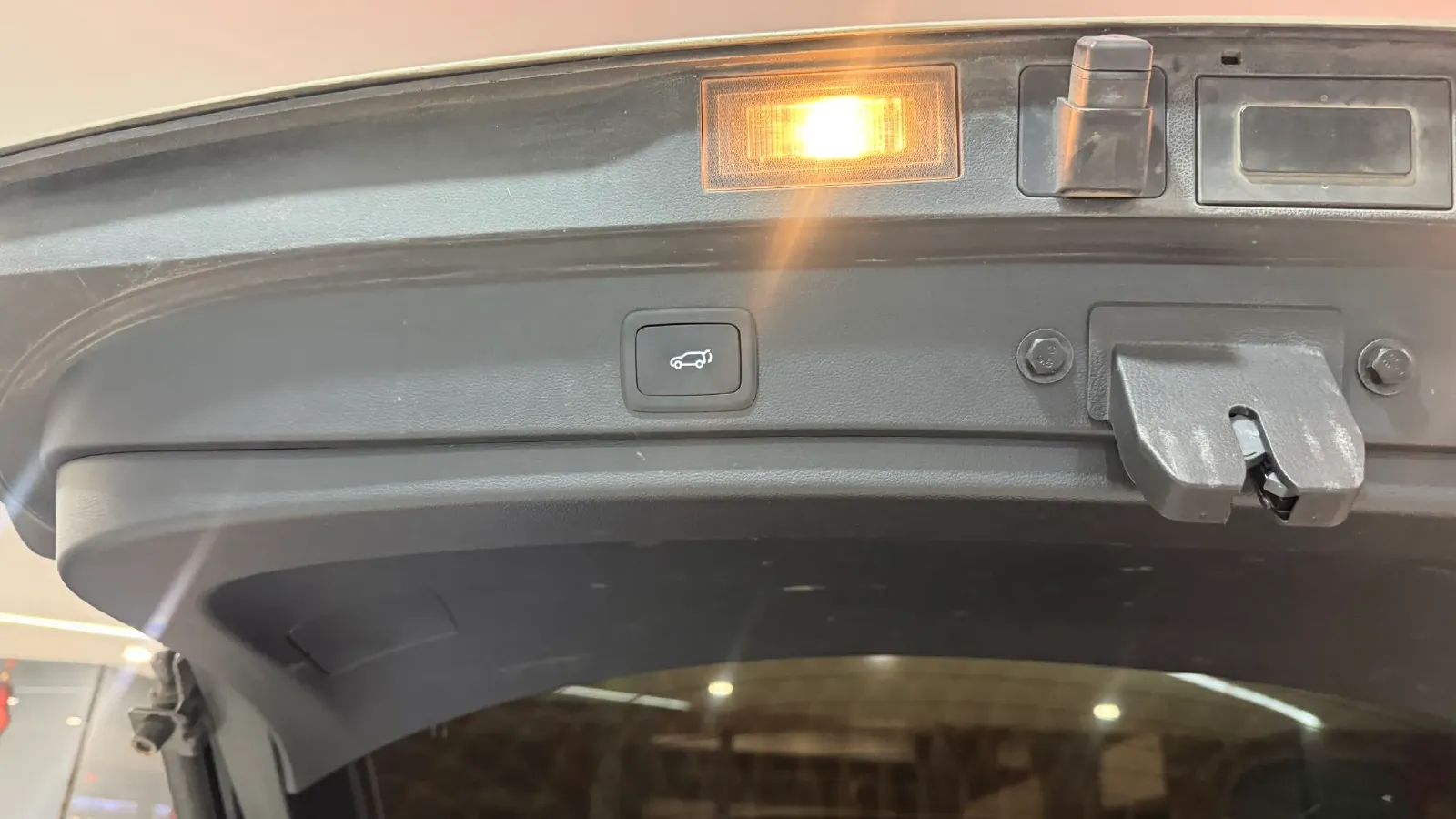 2018 Roewe MARVEL X BEV 52.5KWH,autocango,china used car exporter,china ev exporter,chinese used car exporter,chinese used ev exporter