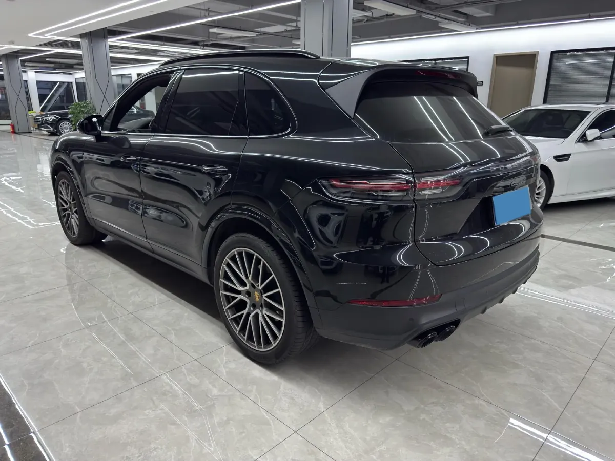 2023 Porsche Cayenne 3.0T 340HP V6 8AT,autocango,china used car exporter,china ev exporter,chinese used car exporter,chinese used ev exporter