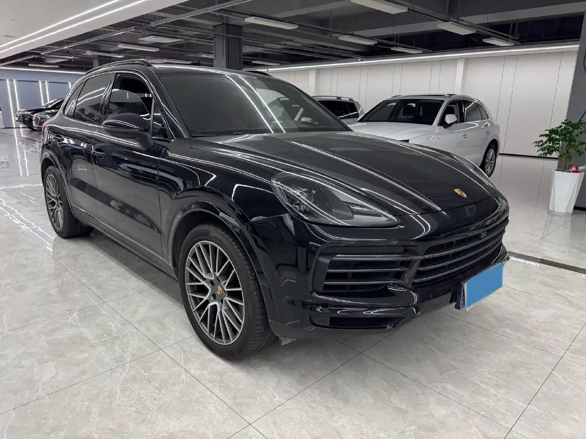2023 Porsche Cayenne 3.0T 340HP V6 8AT,autocango,china used car exporter,china ev exporter,chinese used car exporter,chinese used ev exporter