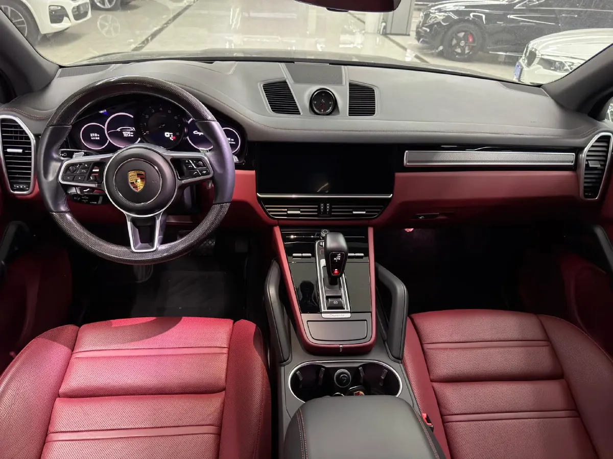2023 Porsche Cayenne 3.0T 340HP V6 8AT,autocango,china used car exporter,china ev exporter,chinese used car exporter,chinese used ev exporter