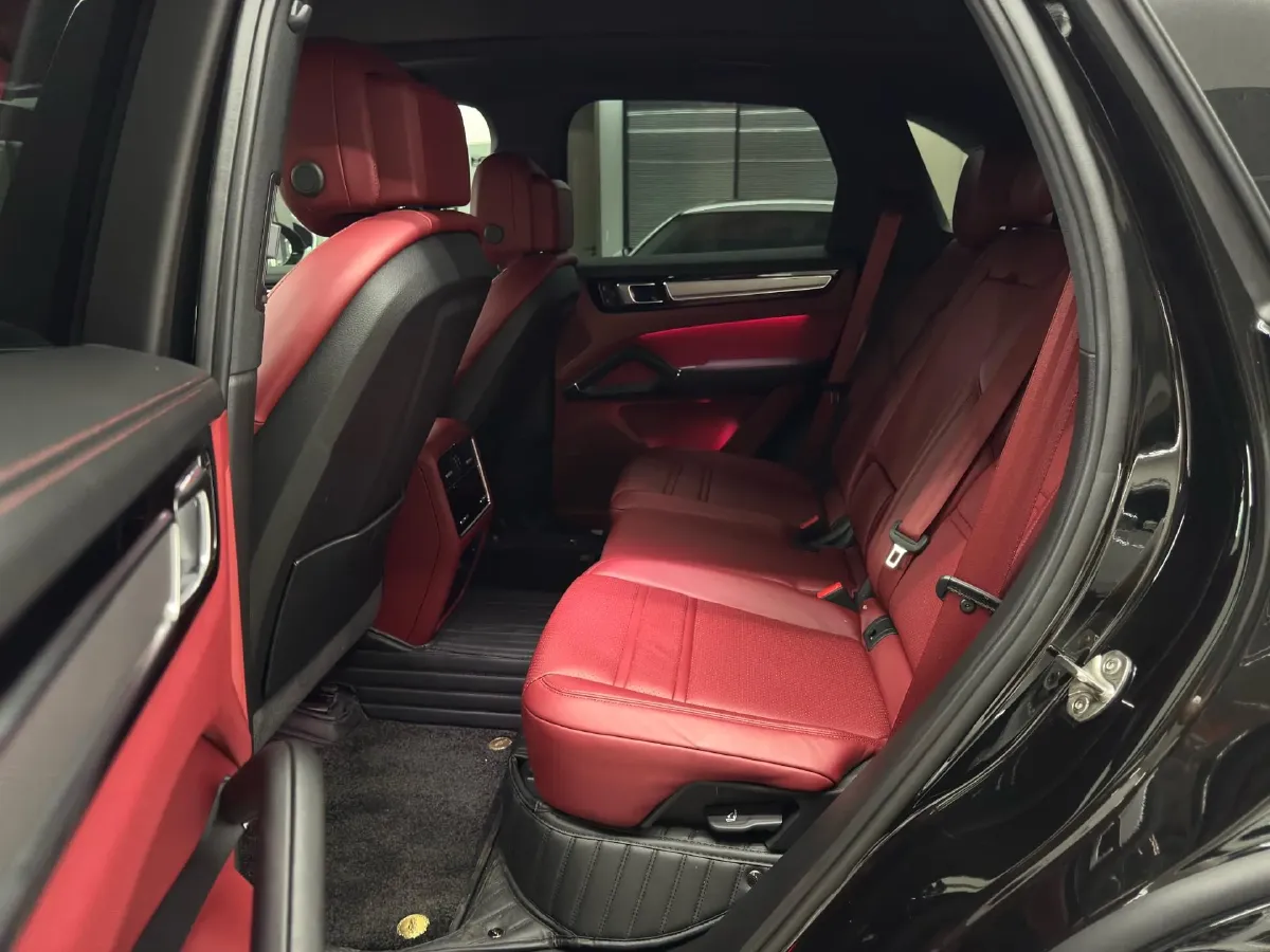 2023 Porsche Cayenne 3.0T 340HP V6 8AT,autocango,china used car exporter,china ev exporter,chinese used car exporter,chinese used ev exporter