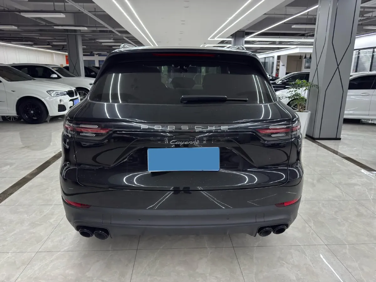 2023 Porsche Cayenne 3.0T 340HP V6 8AT,autocango,china used car exporter,china ev exporter,chinese used car exporter,chinese used ev exporter