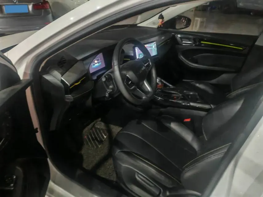 2021 Roewe i5 1.5L 120HP L4 CVT,autocango,china used car exporter,china ev exporter,chinese used car exporter,chinese used ev exporter