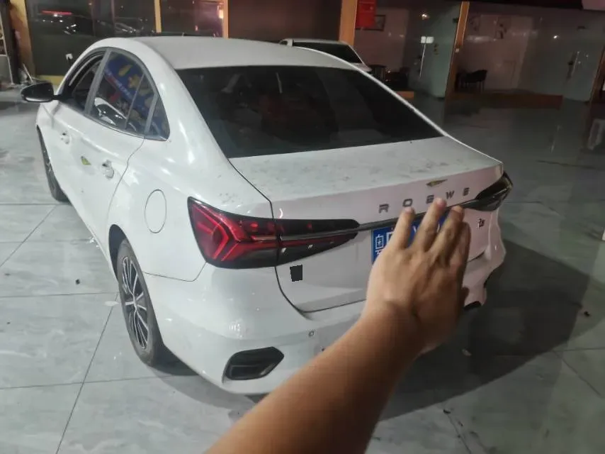 2021 Roewe i5 1.5L 120HP L4 CVT,autocango,china used car exporter,china ev exporter,chinese used car exporter,chinese used ev exporter