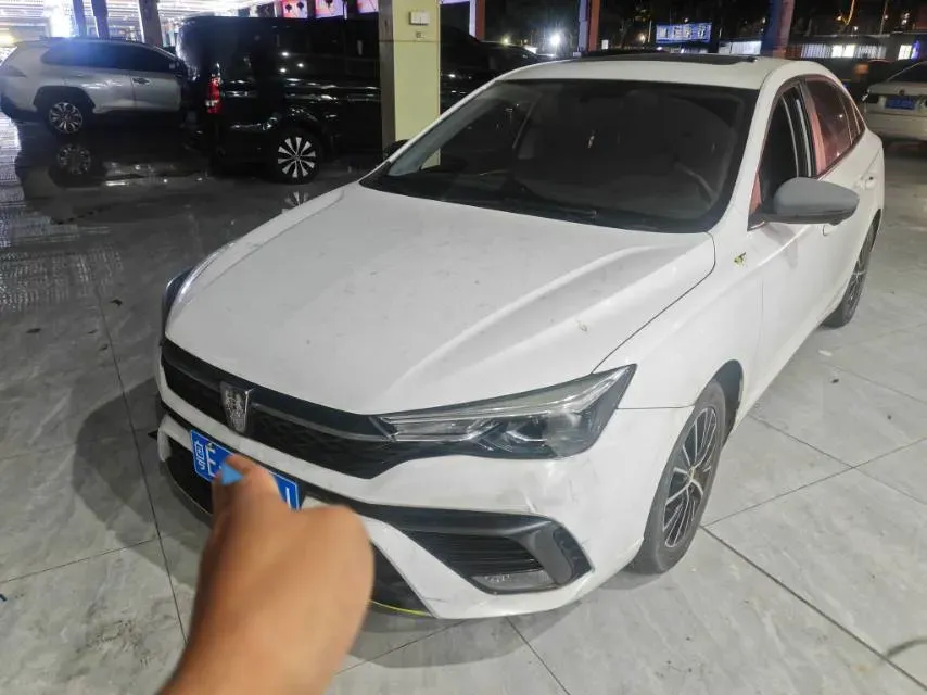 2021 Roewe i5 1.5L 120HP L4 CVT,autocango,china used car exporter,china ev exporter,chinese used car exporter,chinese used ev exporter