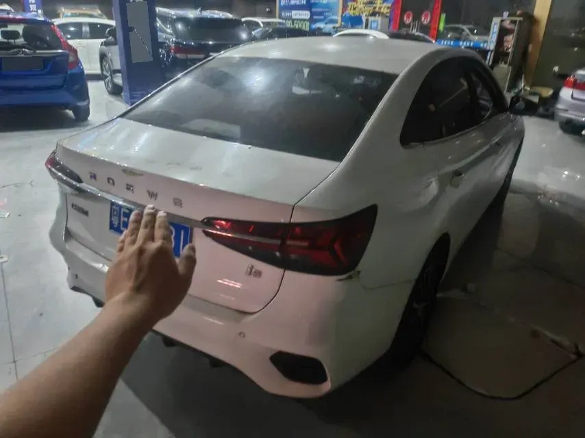 2021 Roewe i5 1.5L 120HP L4 CVT,autocango,china used car exporter,china ev exporter,chinese used car exporter,chinese used ev exporter