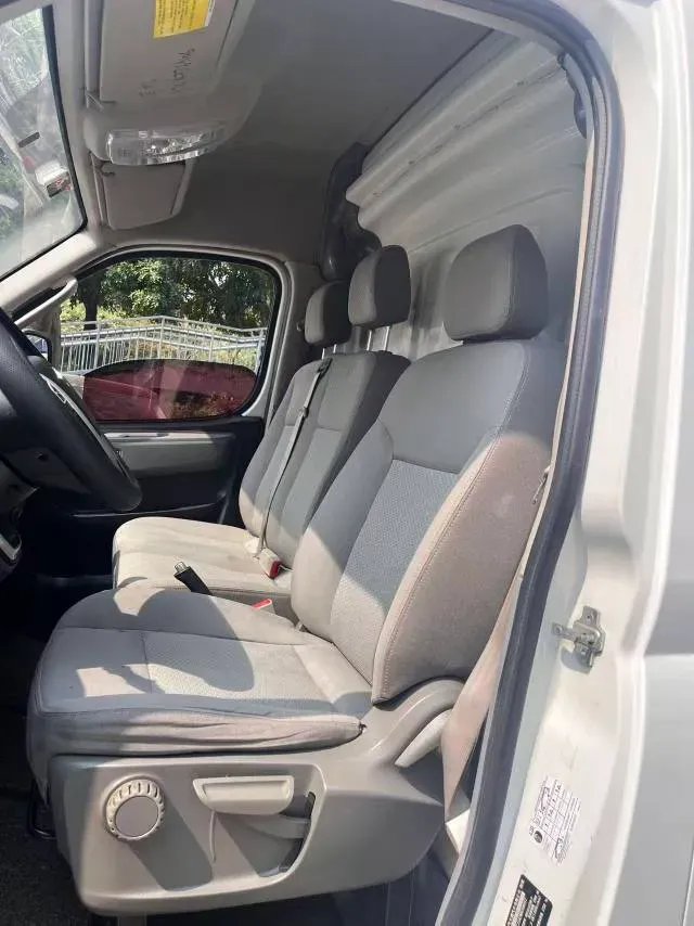 2021 MAXUS XinTu V80 2.0T 139HP L4 6MT,autocango,china used car exporter,china ev exporter,chinese used car exporter,chinese used ev exporter