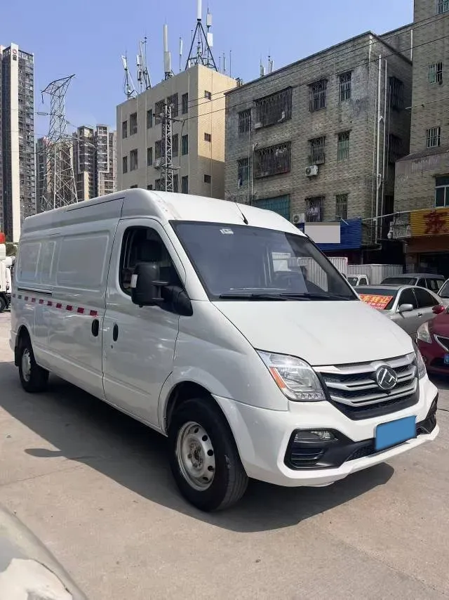 2021 MAXUS XinTu V80 2.0T 139HP L4 6MT,autocango,china used car exporter,china ev exporter,chinese used car exporter,chinese used ev exporter