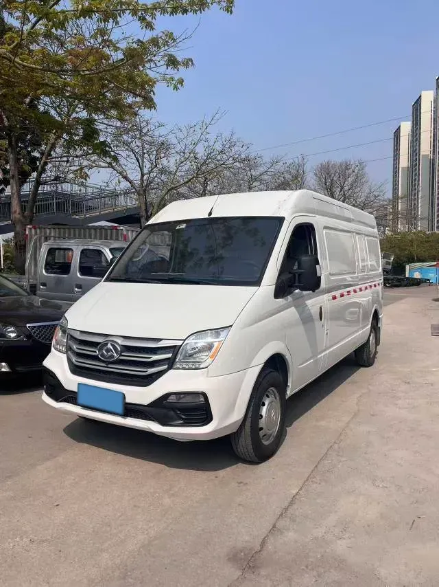 2021 MAXUS XinTu V80 2.0T 139HP L4 6MT,autocango,china used car exporter,china ev exporter,chinese used car exporter,chinese used ev exporter