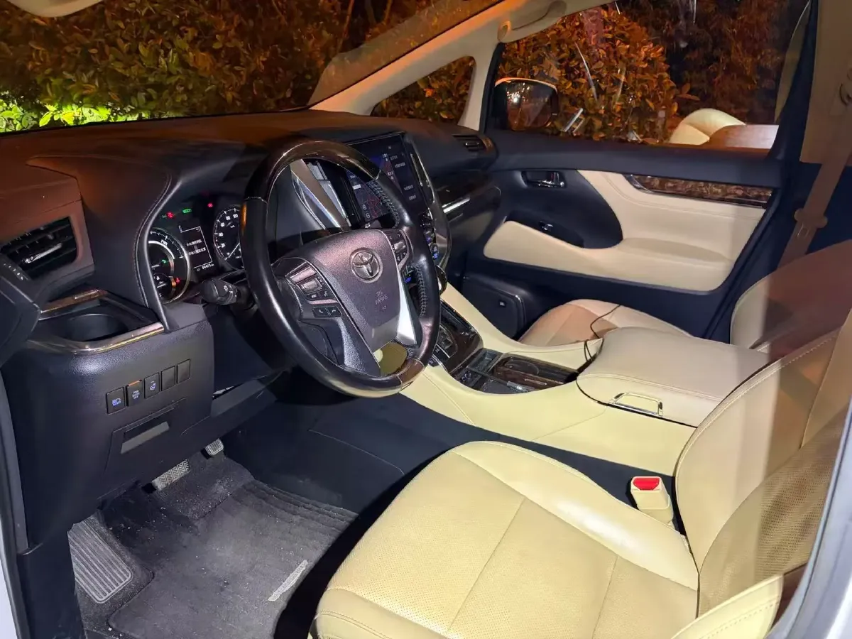 2021 Toyota Alphard 2.5L 117HP L4 E-CVT Hybrid,autocango,china used car exporter,china ev exporter,chinese used car exporter,chinese used ev exporter