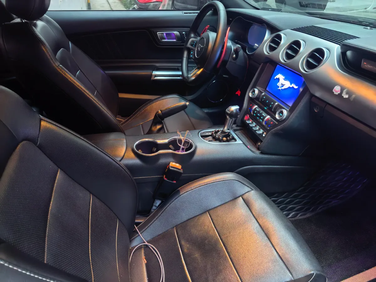 2020 Ford Mustang 2.3T 299HP L4 10AT,autocango,china used car exporter,china ev exporter,chinese used car exporter,chinese used ev exporter
