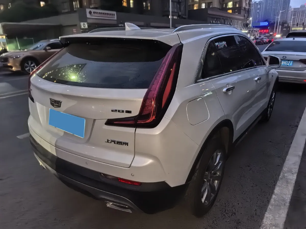 2020 Cadillac XT4 2.0T 241HP L4 9AT,autocango,china used car exporter,china ev exporter,chinese used car exporter,chinese used ev exporter