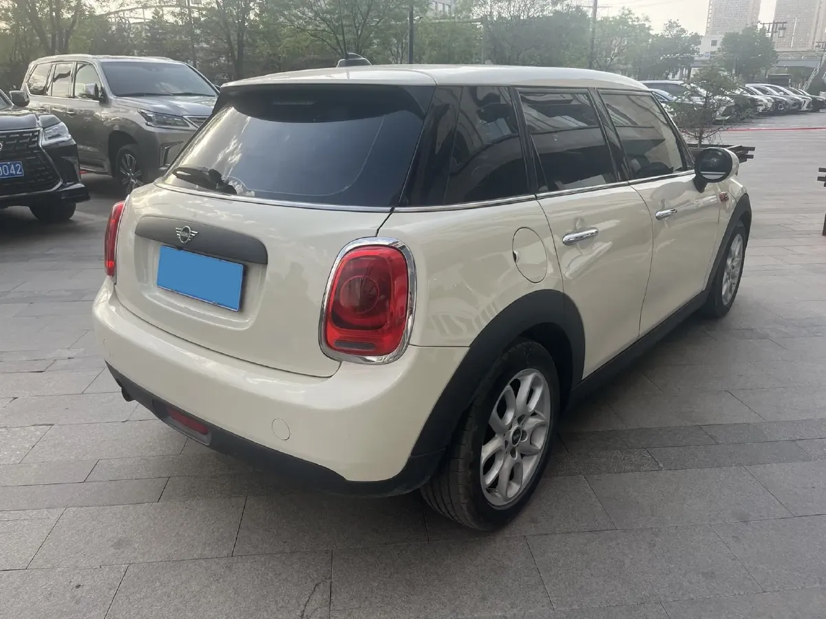 2019 MINI MINI 1.5T 102HP L3 7DCT,autocango,china used car exporter,china ev exporter,chinese used car exporter,chinese used ev exporter