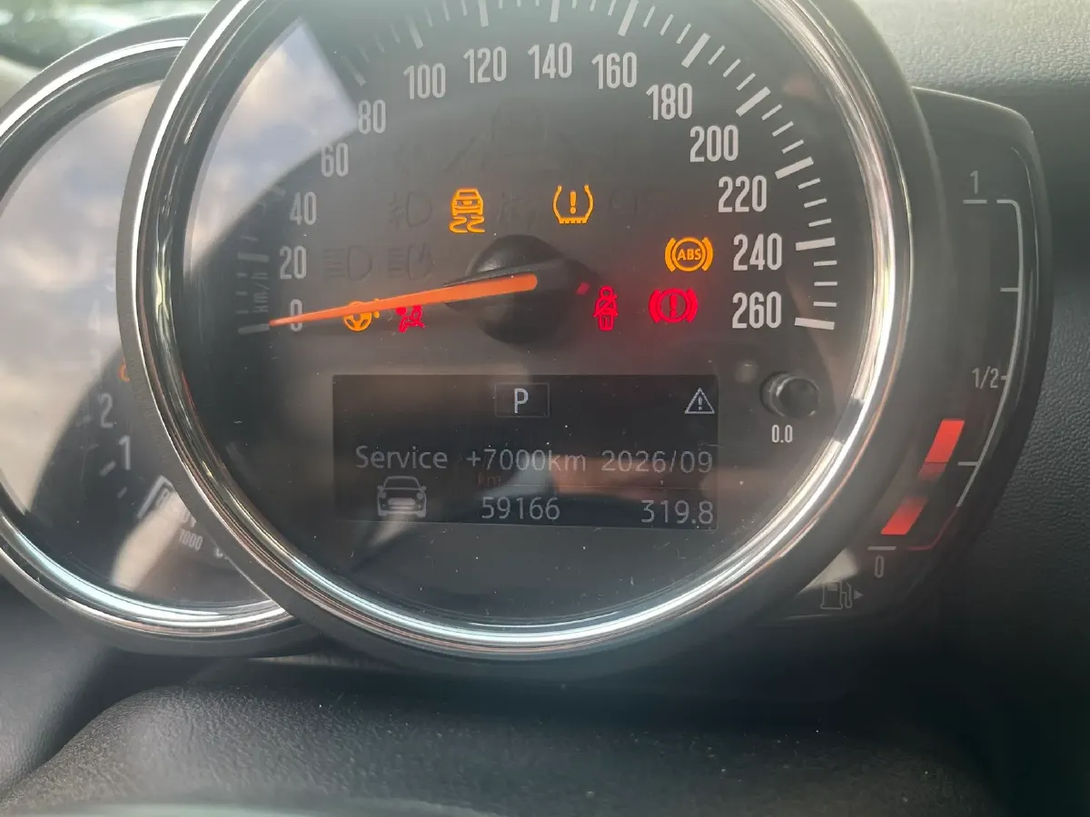 2019 MINI MINI 1.5T 102HP L3 7DCT,autocango,china used car exporter,china ev exporter,chinese used car exporter,chinese used ev exporter