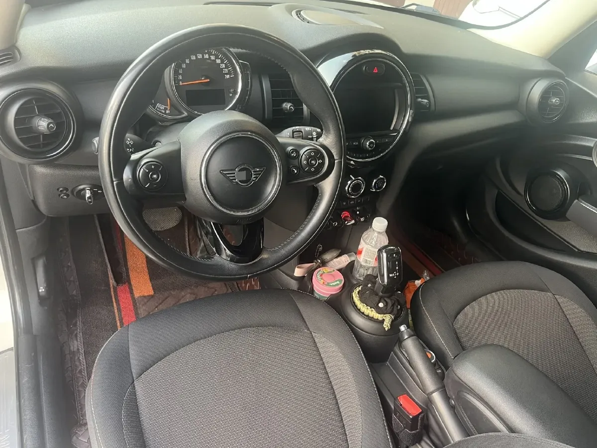 2019 MINI MINI 1.5T 102HP L3 7DCT,autocango,china used car exporter,china ev exporter,chinese used car exporter,chinese used ev exporter