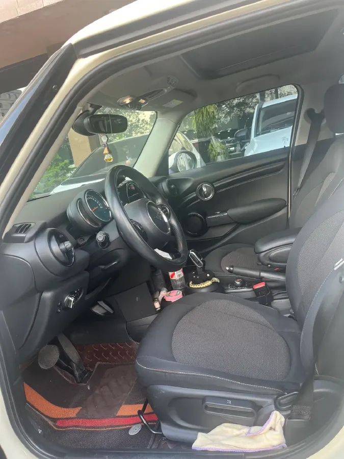 2019 MINI MINI 1.5T 102HP L3 7DCT,autocango,china used car exporter,china ev exporter,chinese used car exporter,chinese used ev exporter
