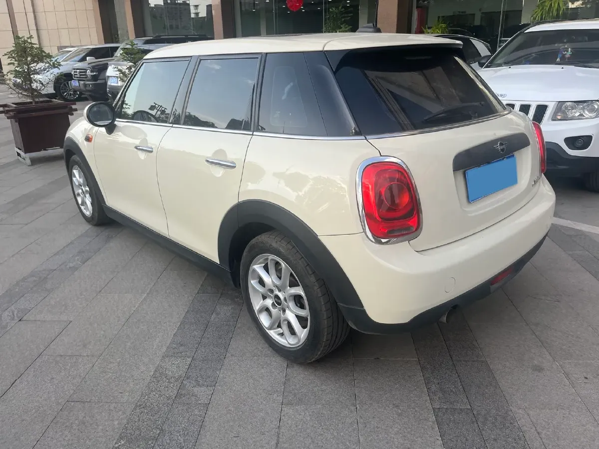 2019 MINI MINI 1.5T 102HP L3 7DCT,autocango,china used car exporter,china ev exporter,chinese used car exporter,chinese used ev exporter