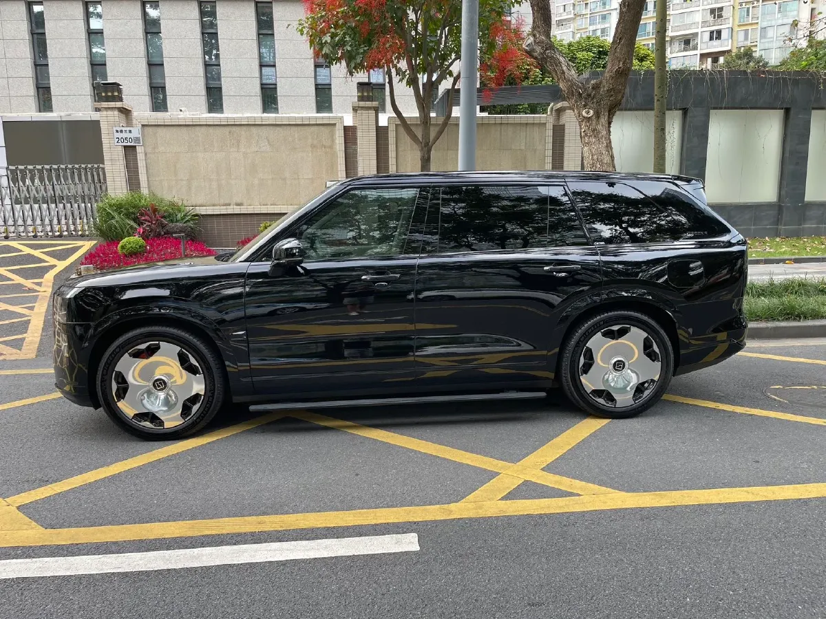 2025 Zeekr 9X 2.0T 279HP L4 1DHT PHEV,autocango,china used car exporter,china ev exporter,chinese used car exporter,chinese used ev exporter