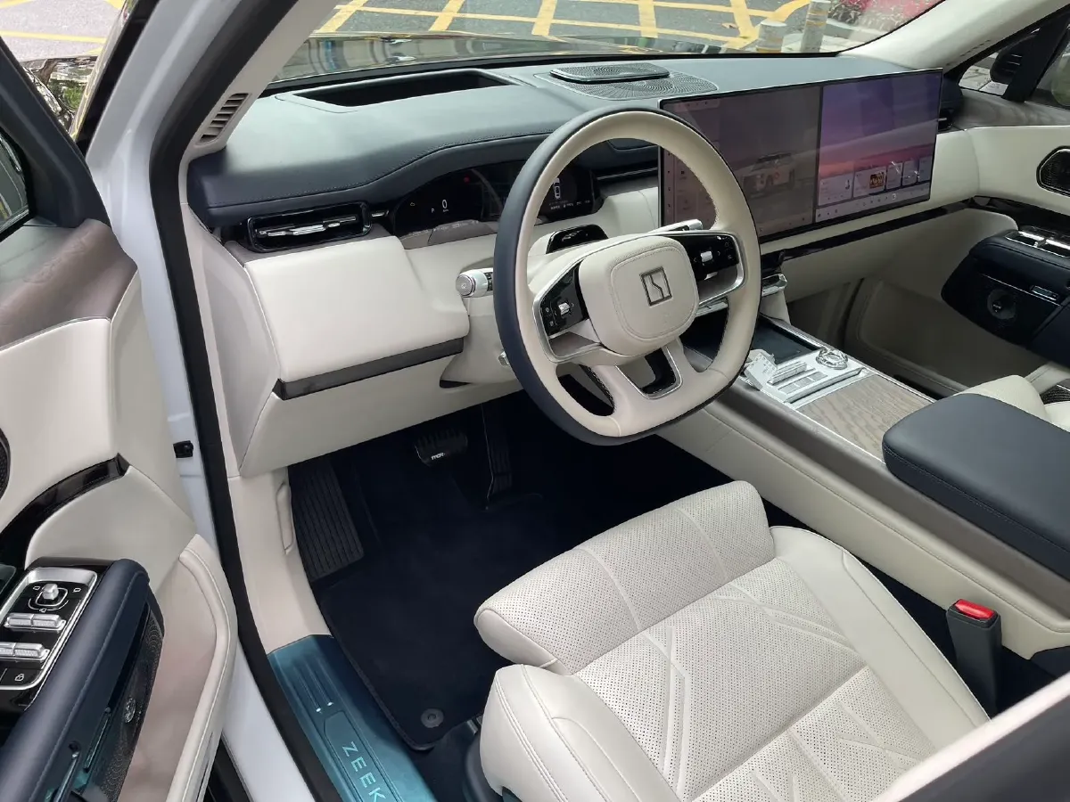2025 Zeekr 9X 2.0T 279HP L4 1DHT PHEV,autocango,china used car exporter,china ev exporter,chinese used car exporter,chinese used ev exporter